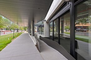 Braddon Studio: Parking & BBQ