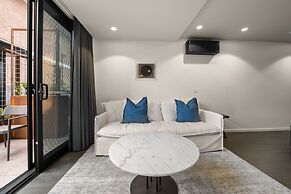 Braddon Studio: Parking & BBQ