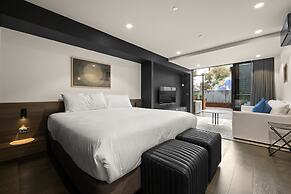 Braddon Studio: Parking & BBQ