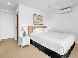 3-bed: Riverfront Alfresco Dining & Rooftop Pool