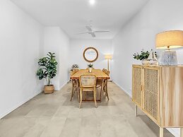 3-bed: Riverfront Alfresco Dining & Rooftop Pool