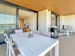 3-bed: Riverfront Alfresco Dining & Rooftop Pool