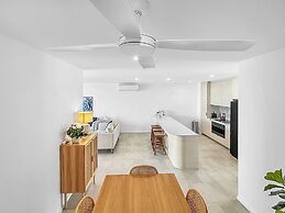 3-bed: Riverfront Alfresco Dining & Rooftop Pool