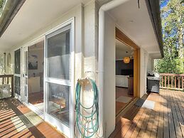 Riverside 3-bed Townhouse With Spacious Deck & BBQ