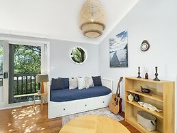 Riverside 3-bed Townhouse With Spacious Deck & BBQ