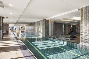 Stunning 2-bed Apartment With Water Views
