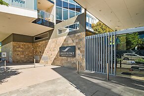 Stylish 1-bed Retreat Steps From Foreshore
