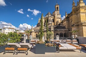 Gran Hotel Claridge Granada - Preferred Hotels & Resorts