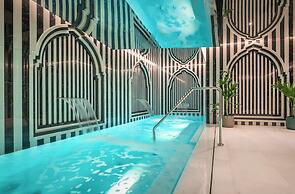 Gran Hotel Claridge Granada - Preferred Hotels & Resorts