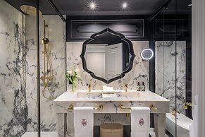 Gran Hotel Claridge Granada - Preferred Hotels & Resorts