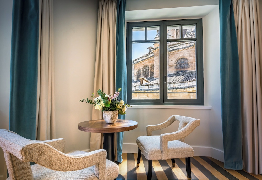 Gran Hotel Claridge Granada - Preferred Hotels & Resorts