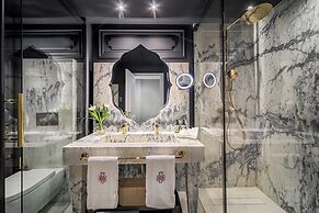 Gran Hotel Claridge Granada - Preferred Hotels & Resorts