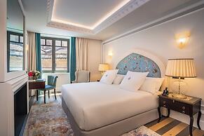 Gran Hotel Claridge Granada - Preferred Hotels & Resorts