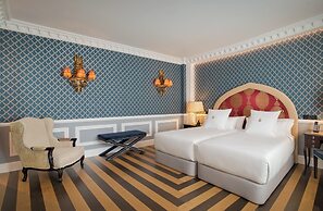 Gran Hotel Claridge Granada - Preferred Hotels & Resorts