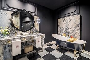 Gran Hotel Claridge Granada - Preferred Hotels & Resorts