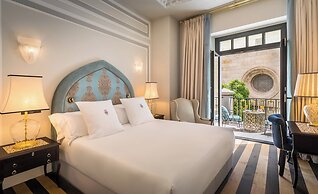 Gran Hotel Claridge Granada - Preferred Hotels & Resorts