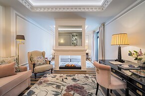 Gran Hotel Claridge Granada - Preferred Hotels & Resorts