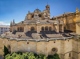 Gran Hotel Claridge Granada - Preferred Hotels & Resorts