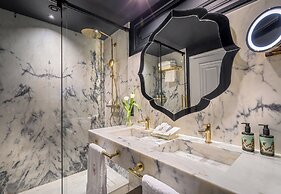 Gran Hotel Claridge Granada - Preferred Hotels & Resorts