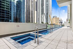 1-bed Brisbane City Centre With Pool, BBQ & Gym