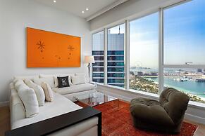 Maison Privee - High-Floor Haven with Open Sea Views on Palm Entry