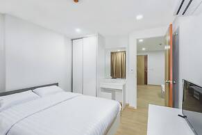 1-bedroom Condo in Ozone Condo D307