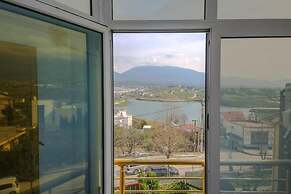 Murati Lake View Hotel