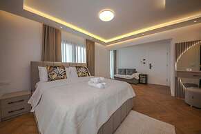Murati Lake View Hotel