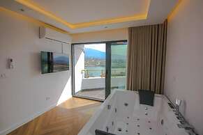 Murati Lake View Hotel