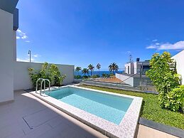 Acqua Beach by Atlantic Holiday