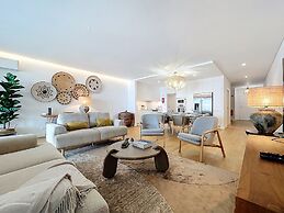 Acqua Beach by Atlantic Holiday
