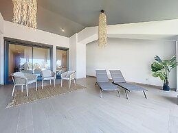 Acqua Beach by Atlantic Holiday