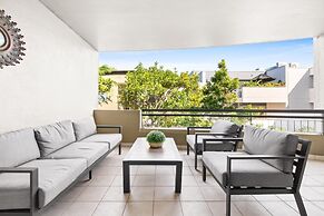 Spacious 2-bed, 2-bath Moments From Avalon Beach