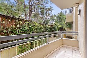 Spacious 2-bed, 2-bath Moments From Avalon Beach