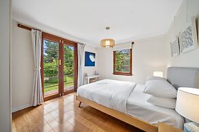 Comfortable 3-bed Haven Near Canberra Attractions