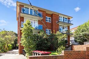 Gorgeous 3-bed Manly Pad, Short Walk to the Beach