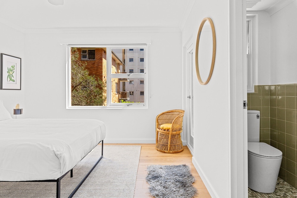 Gorgeous 3-bed Manly Pad, Short Walk to the Beach