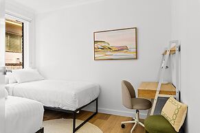 Gorgeous 3-bed Manly Pad, Short Walk to the Beach