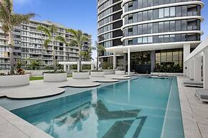 Oceanfront 3-bed With Stunning Views, Pool & Sauna