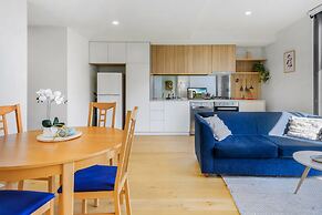 Cosy 1-bed With Private Balcony By Showgrounds