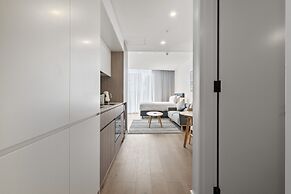 Chic Studio Stay Near Cafes and Coastline