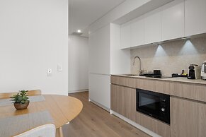 Chic Studio Stay Near Cafes and Coastline
