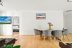 Spacious 2-bed Apartment Near Parramatta CBD