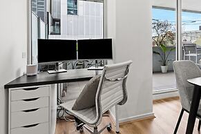 Sleek South Yarra 2-bed With Alfresco Dining