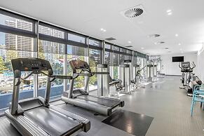 Oceanview 2-bed With Pool, Sauna, Gym & Parking