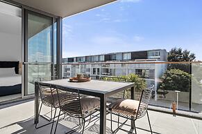 Stylish 2-bed Apartment With Rooftop BBQ Access