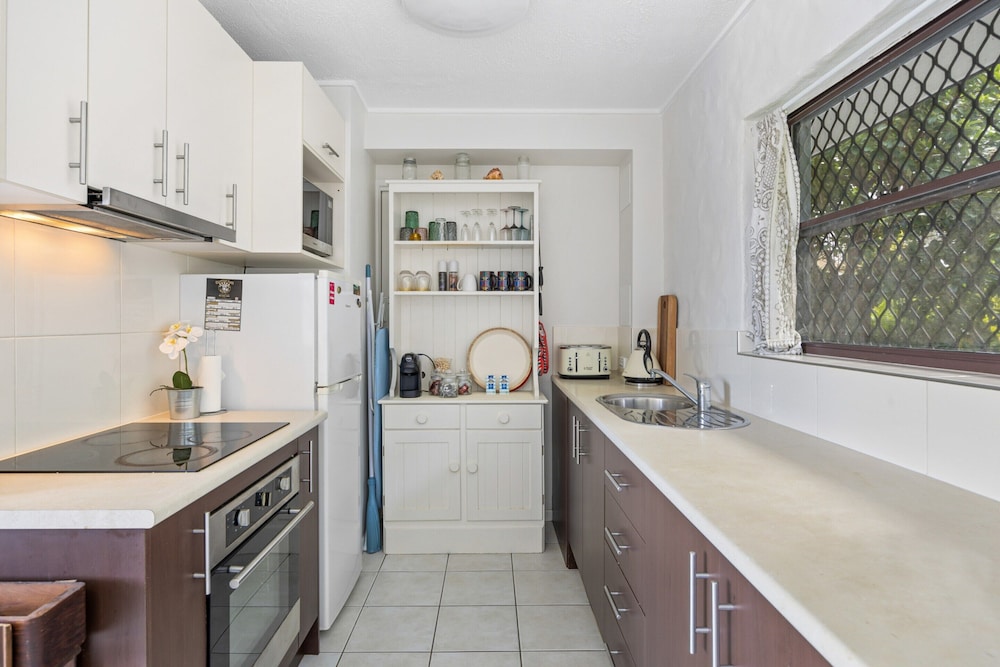 Great Location 1-bed With Pool