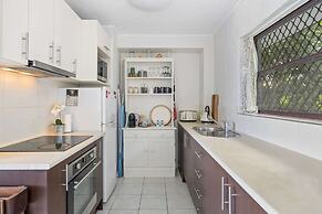 Great Location 1-bed With Pool