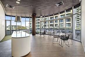 High-rise Balcony Unit With City Views, Gym, Pool