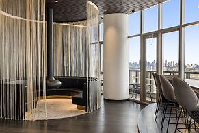 High-rise Balcony Unit With City Views, Gym, Pool